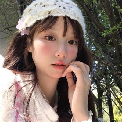 草裙春色